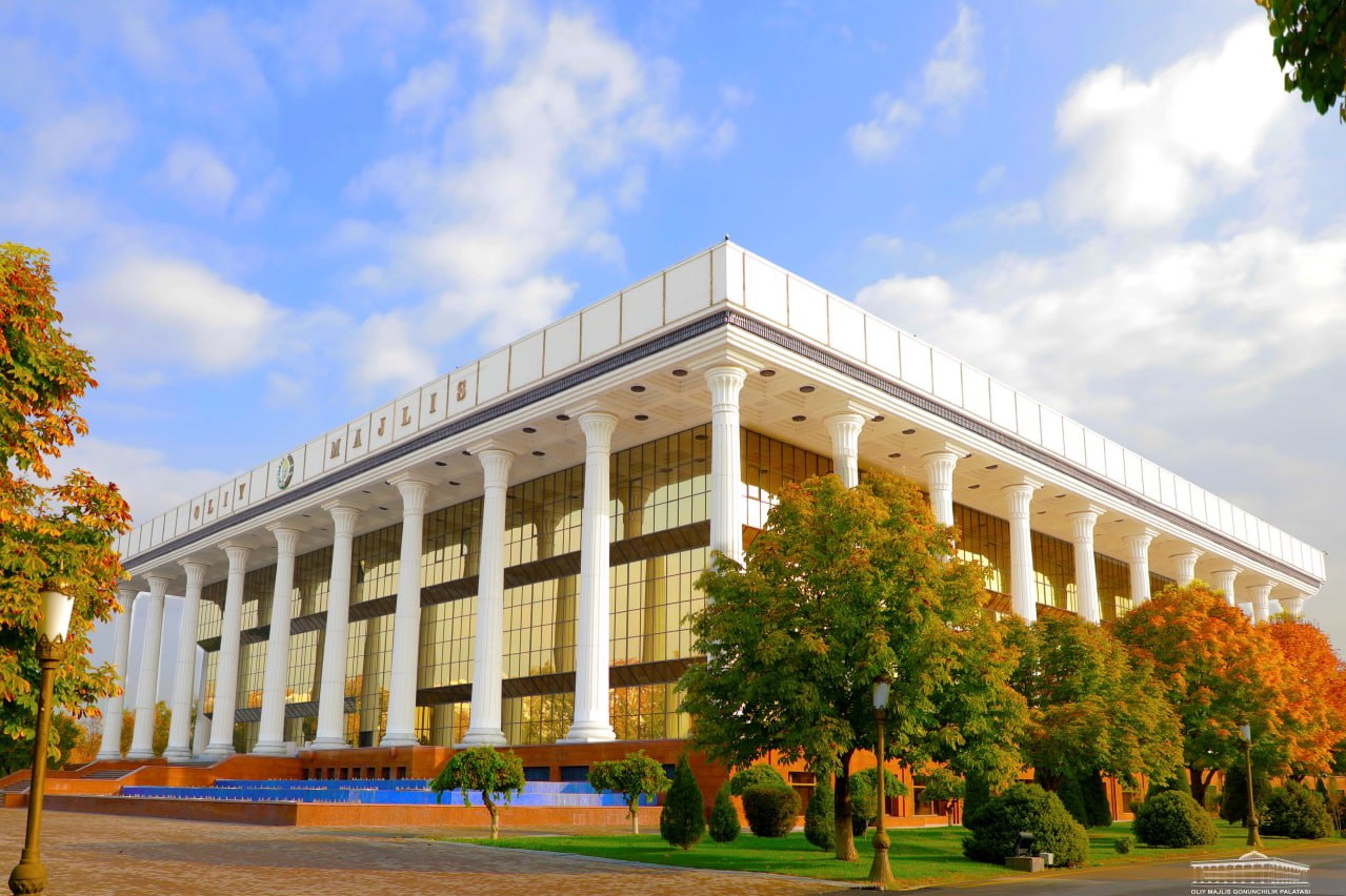 oliy majlis